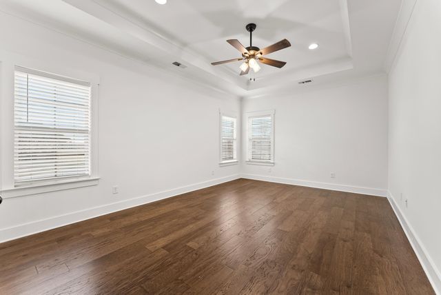 3292 KREUNUN ST, Nesbit, MS 38651