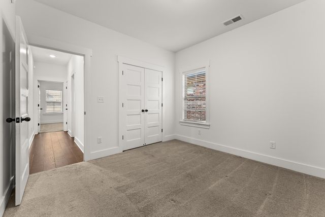 3292 KREUNUN ST, Nesbit, MS 38651