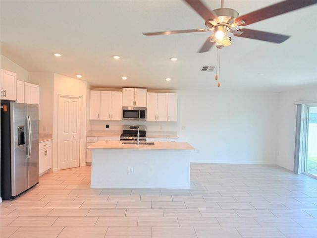 35007 BRACKETT BEND, Zephyrhills, FL 33541
