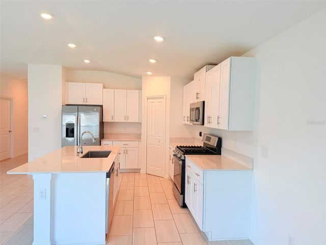 35007 BRACKETT BEND, Zephyrhills, FL 33541