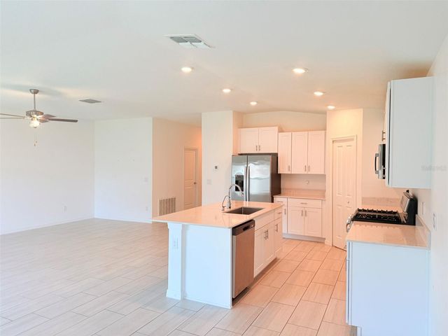 35007 BRACKETT BEND, Zephyrhills, FL 33541