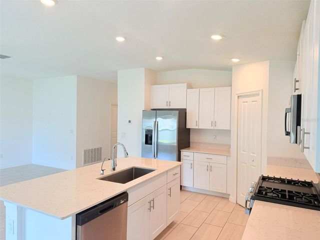 35007 BRACKETT BEND, Zephyrhills, FL 33541