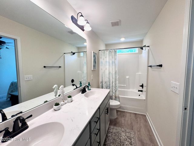 14 Catalina Circle, Swansboro, NC 28584