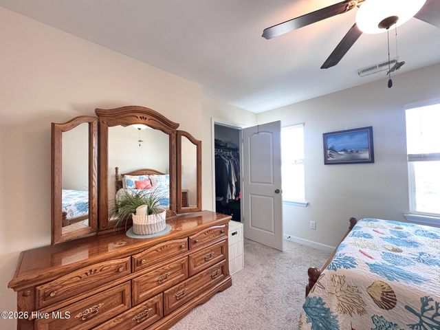 14 Catalina Circle, Swansboro, NC 28584