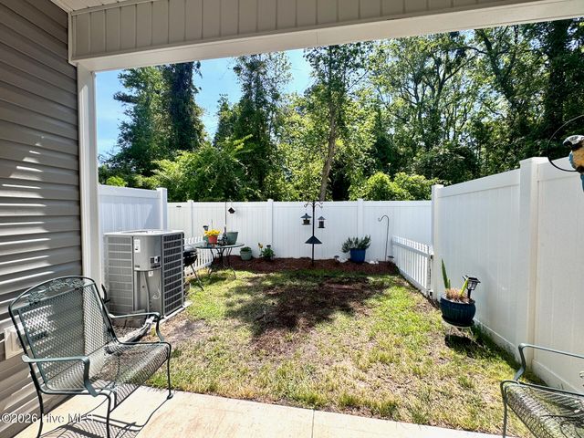 14 Catalina Circle, Swansboro, NC 28584