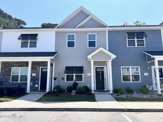 14 Catalina Circle, Swansboro, NC 28584