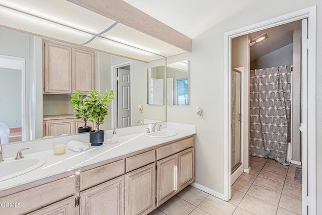 6004 Rothko Lane, Simi Valley, CA 93063