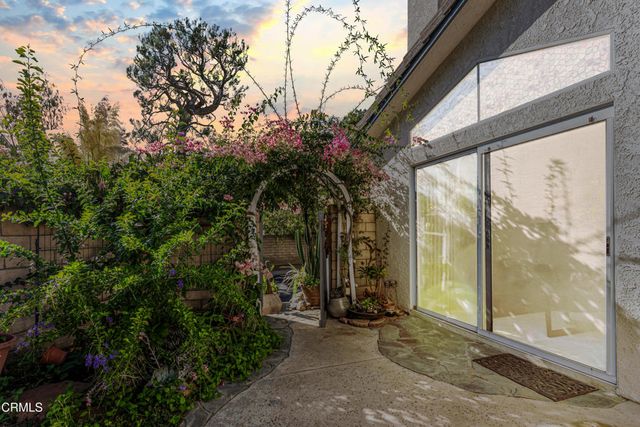 6004 Rothko Lane, Simi Valley, CA 93063