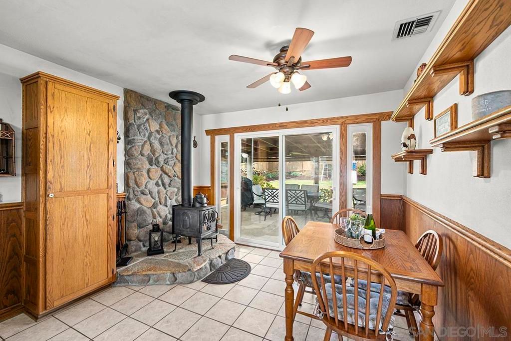Image 13 of property listing at 9427 W Heaney Circle, Santee, CA 92071