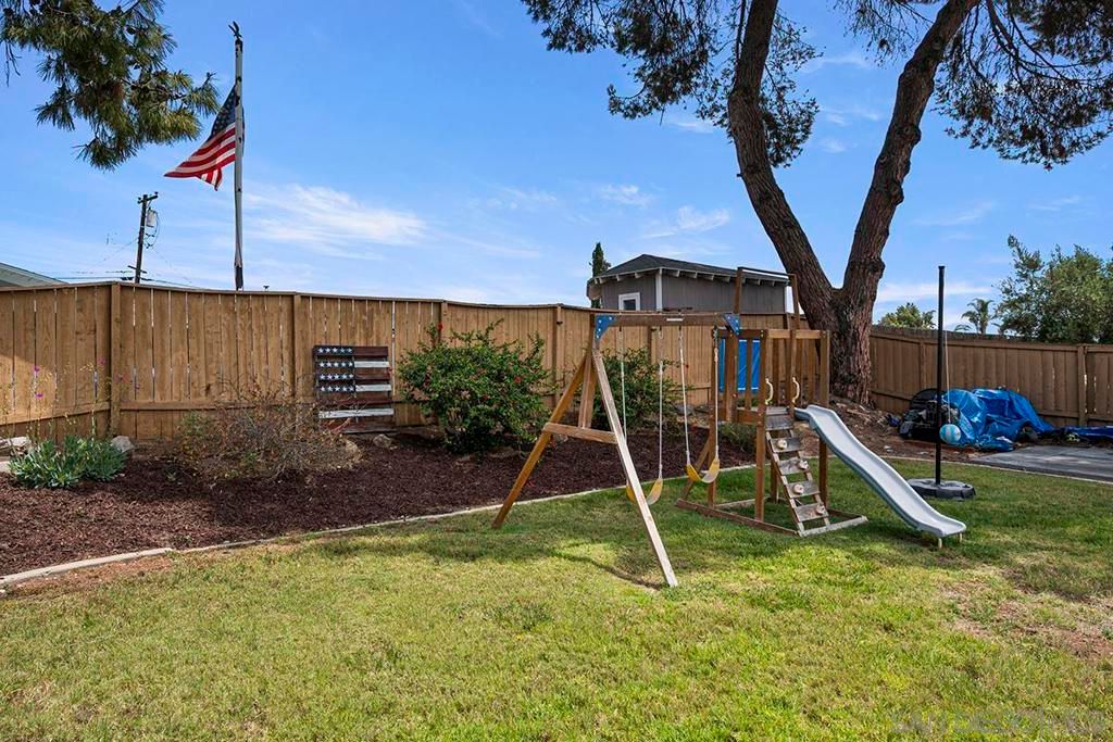 Image 32 of property listing at 9427 W Heaney Circle, Santee, CA 92071