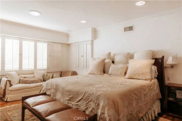 1138 Coldwater Canyon Drive, Beverly Hills, CA 90210