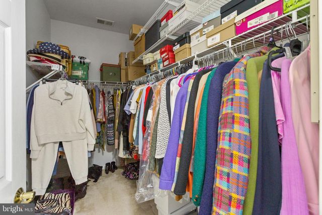 22 HUMMINGBIRD DR, Hamilton, NJ 08690