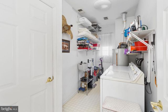 22 HUMMINGBIRD DR, Hamilton, NJ 08690