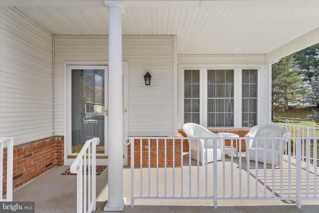 22 HUMMINGBIRD DR, Hamilton, NJ 08690