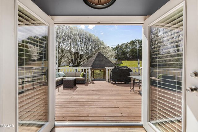 2802 Seth Road, Pigeon Forge, TN 37863