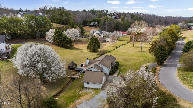 2802 Seth Road, Pigeon Forge, TN 37863