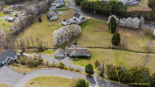 2802 Seth Road, Pigeon Forge, TN 37863