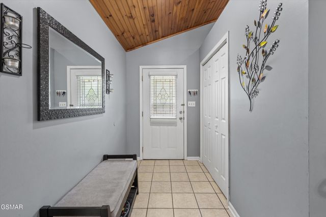 2802 Seth Road, Pigeon Forge, TN 37863