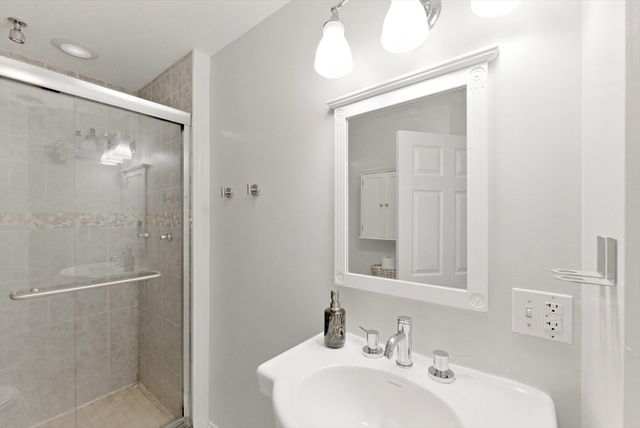 135 I St A, Boston, MA 02127