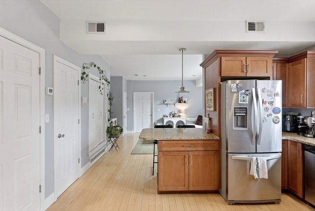 135 I St A, Boston, MA 02127