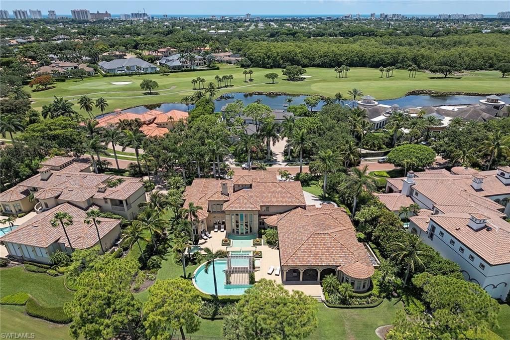 1124 Dormie DR, Naples, FL 34108