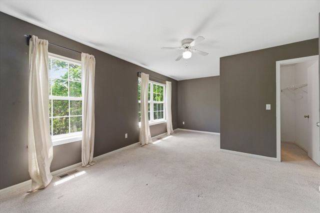 1236 Alexandria Court, Geneva, IL 60134