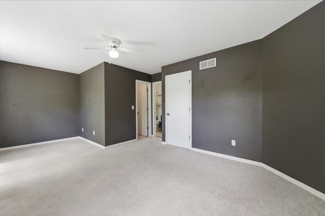 1236 Alexandria Court, Geneva, IL 60134