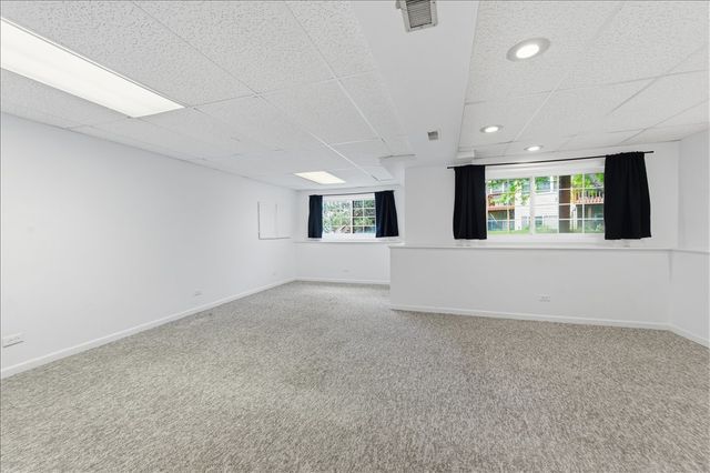 1236 Alexandria Court, Geneva, IL 60134