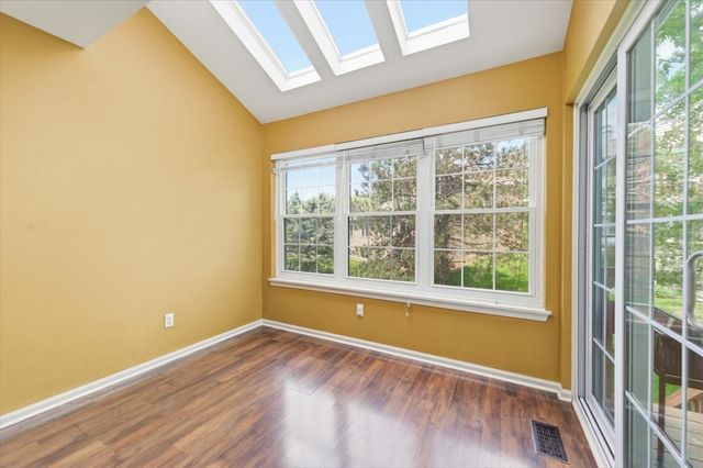 1236 Alexandria Court, Geneva, IL 60134