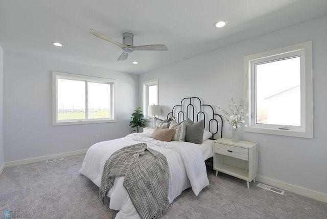 1182 Jill Drive W, West Fargo, ND 58047