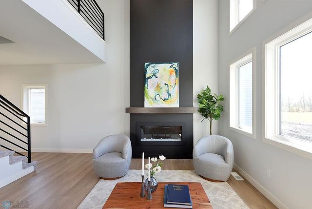 1182 Jill Drive W, West Fargo, ND 58047