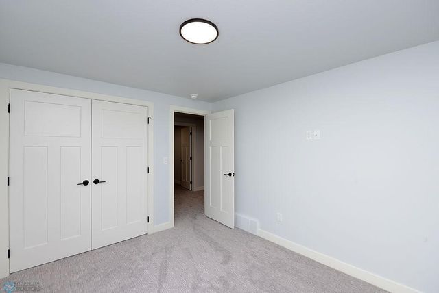 1182 Jill Drive W, West Fargo, ND 58047