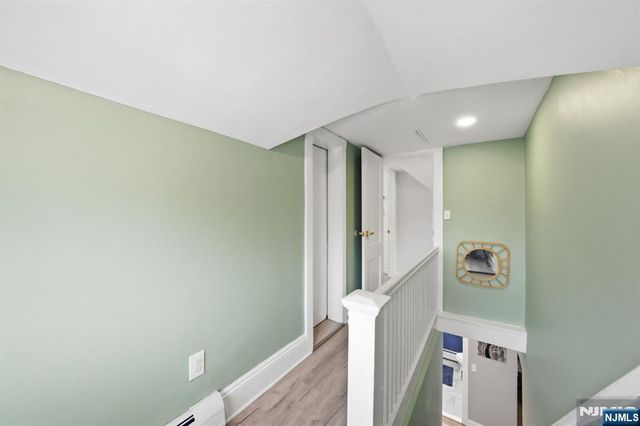 444 Oncrest Terrace, Cliffside Park, NJ 07010