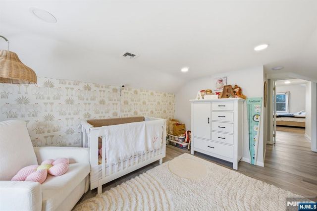 444 Oncrest Terrace, Cliffside Park, NJ 07010