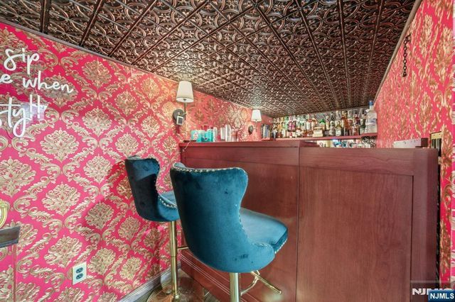 444 Oncrest Terrace, Cliffside Park, NJ 07010