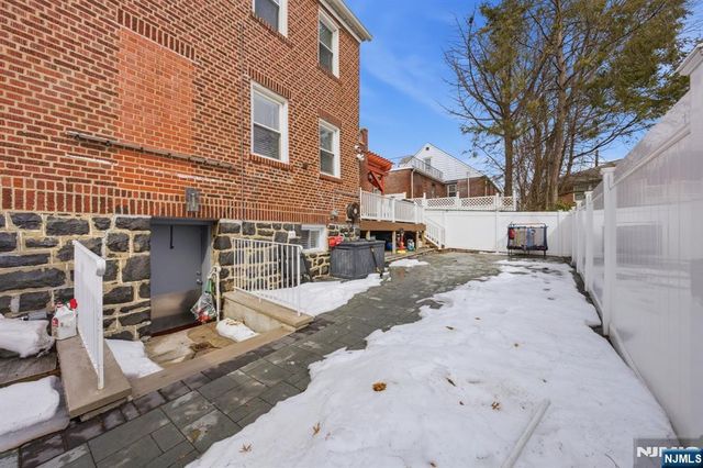 444 Oncrest Terrace, Cliffside Park, NJ 07010