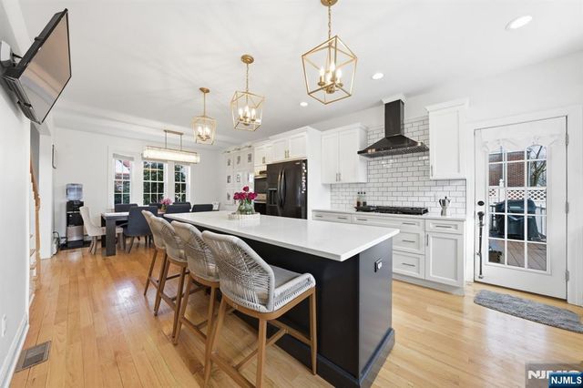 444 Oncrest Terrace, Cliffside Park, NJ 07010