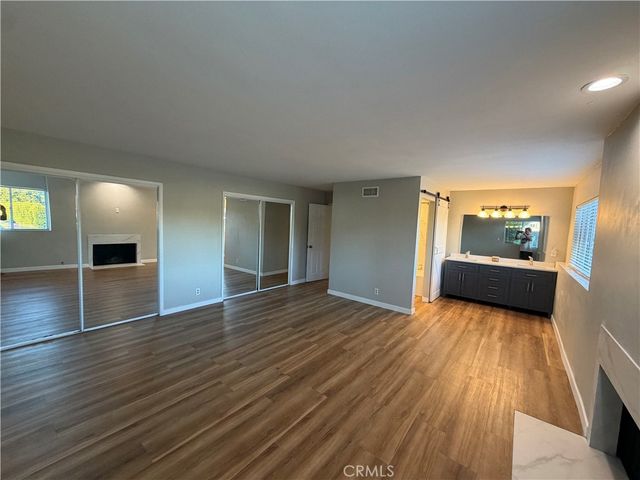 13761 Carlsbad, North Tustin, CA 92705