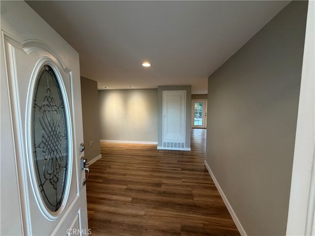 13761 Carlsbad, North Tustin, CA 92705
