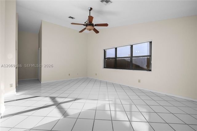 15821 Huntridge Rd, Davie, FL 33331