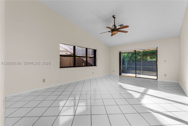 15821 Huntridge Rd, Davie, FL 33331