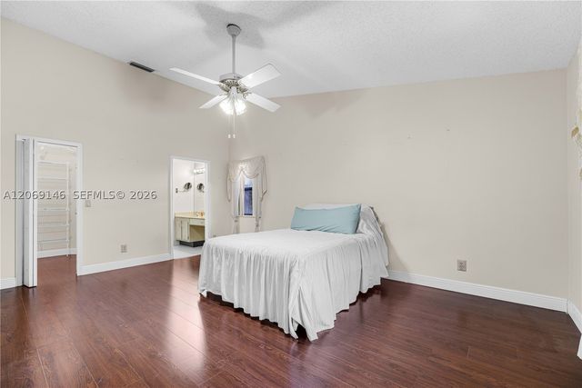 15821 Huntridge Rd, Davie, FL 33331