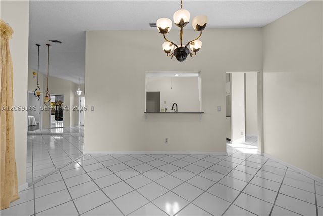 15821 Huntridge Rd, Davie, FL 33331