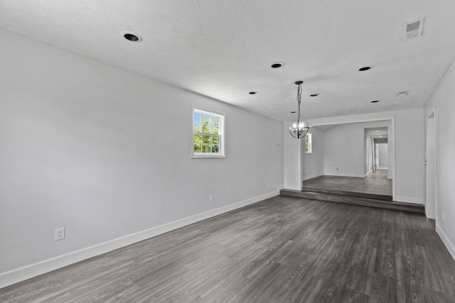 340 Brinkley Ln, White House, TN 37188