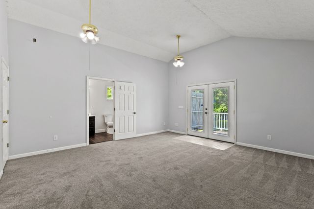 340 Brinkley Ln, White House, TN 37188