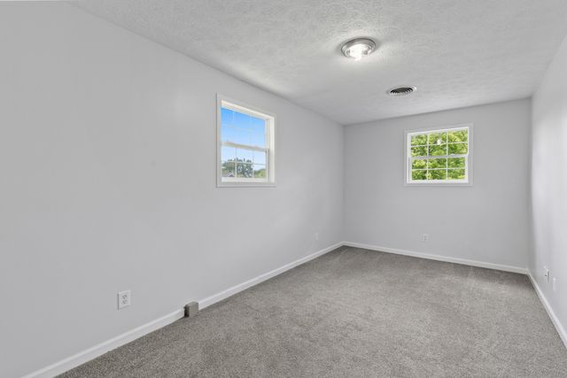 340 Brinkley Ln, White House, TN 37188