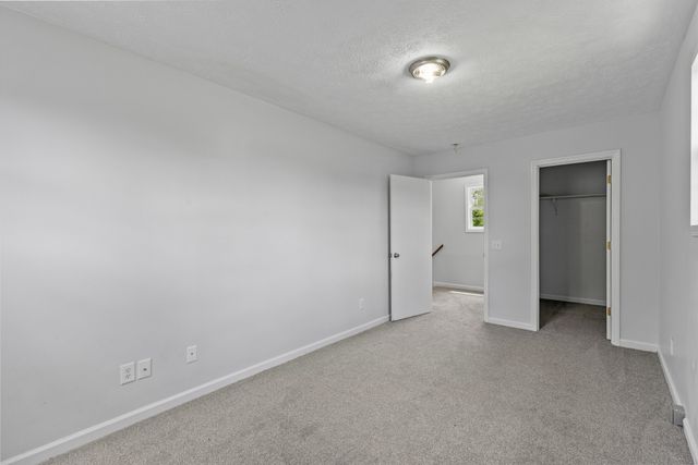 340 Brinkley Ln, White House, TN 37188