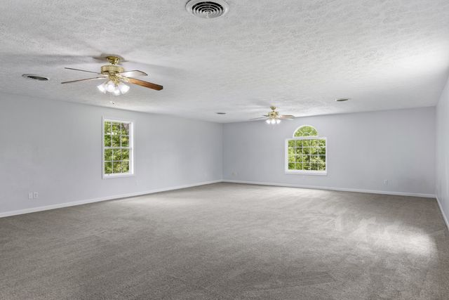 340 Brinkley Ln, White House, TN 37188