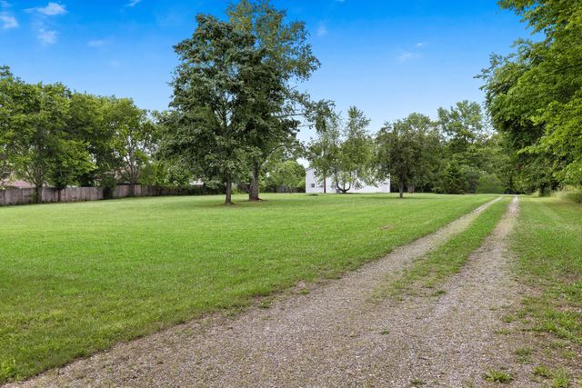 340 Brinkley Ln, White House, TN 37188