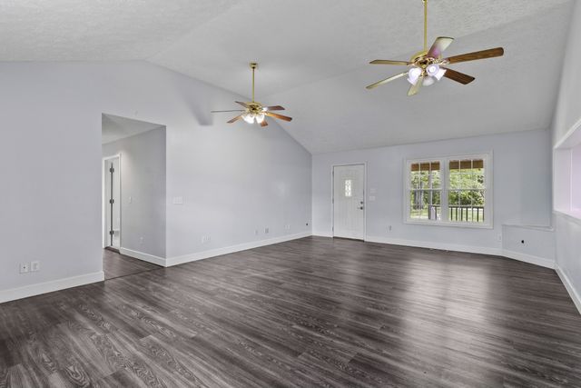 340 Brinkley Ln, White House, TN 37188